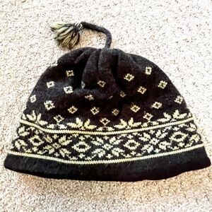 Northland Woolens Skull Cap Beanie Knit Hat Logo One Size Fall Winter Grey Green